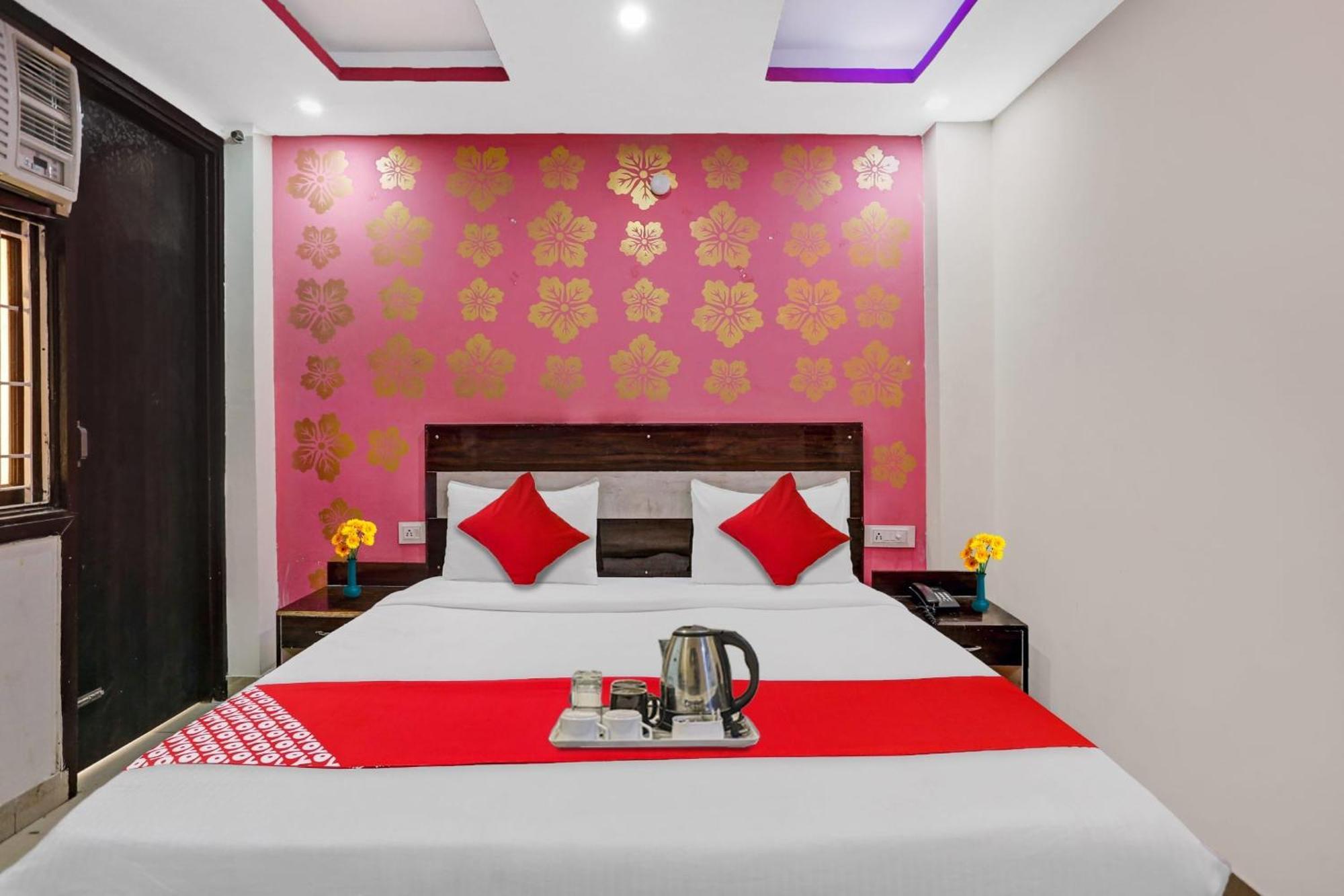 Hotel O Hotel Blue Orchid نيودلهي المظهر الخارجي الصورة