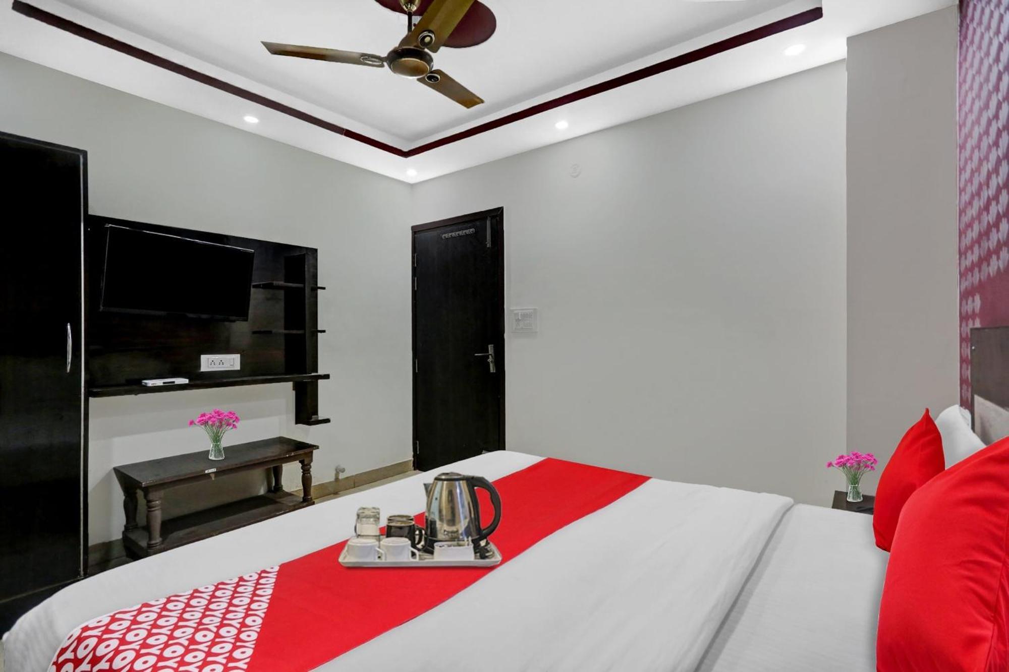 Hotel O Hotel Blue Orchid نيودلهي المظهر الخارجي الصورة