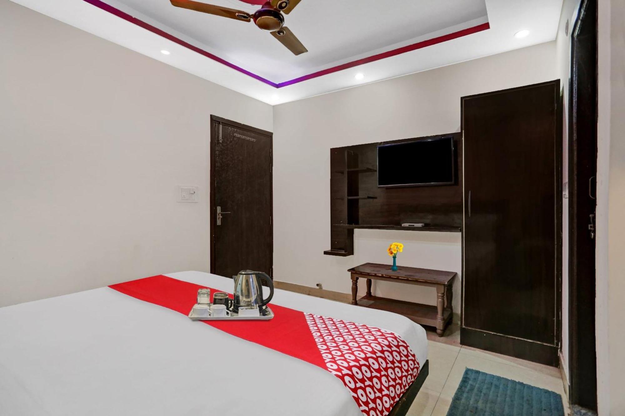 Hotel O Hotel Blue Orchid نيودلهي المظهر الخارجي الصورة