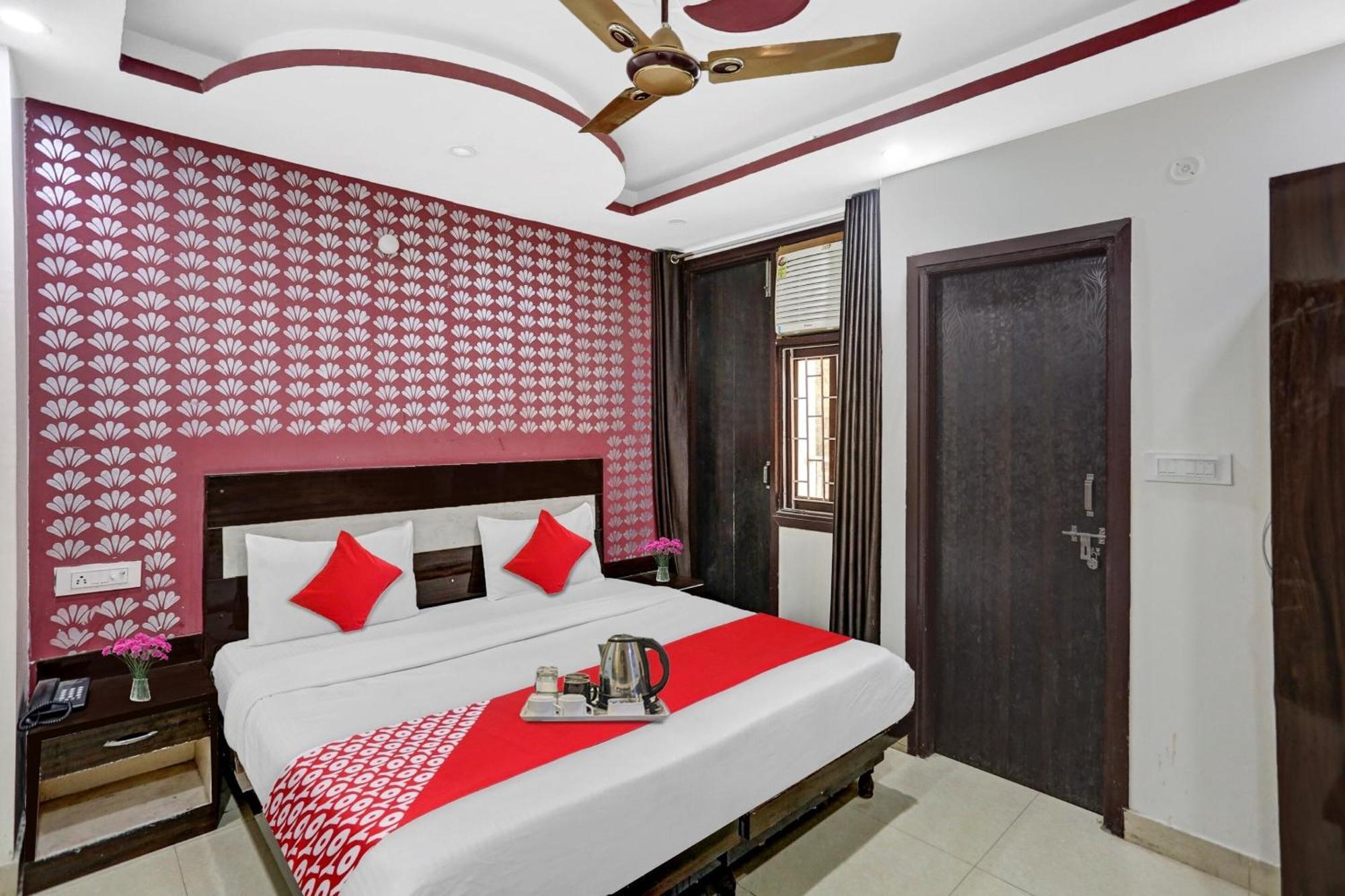 Hotel O Hotel Blue Orchid نيودلهي المظهر الخارجي الصورة